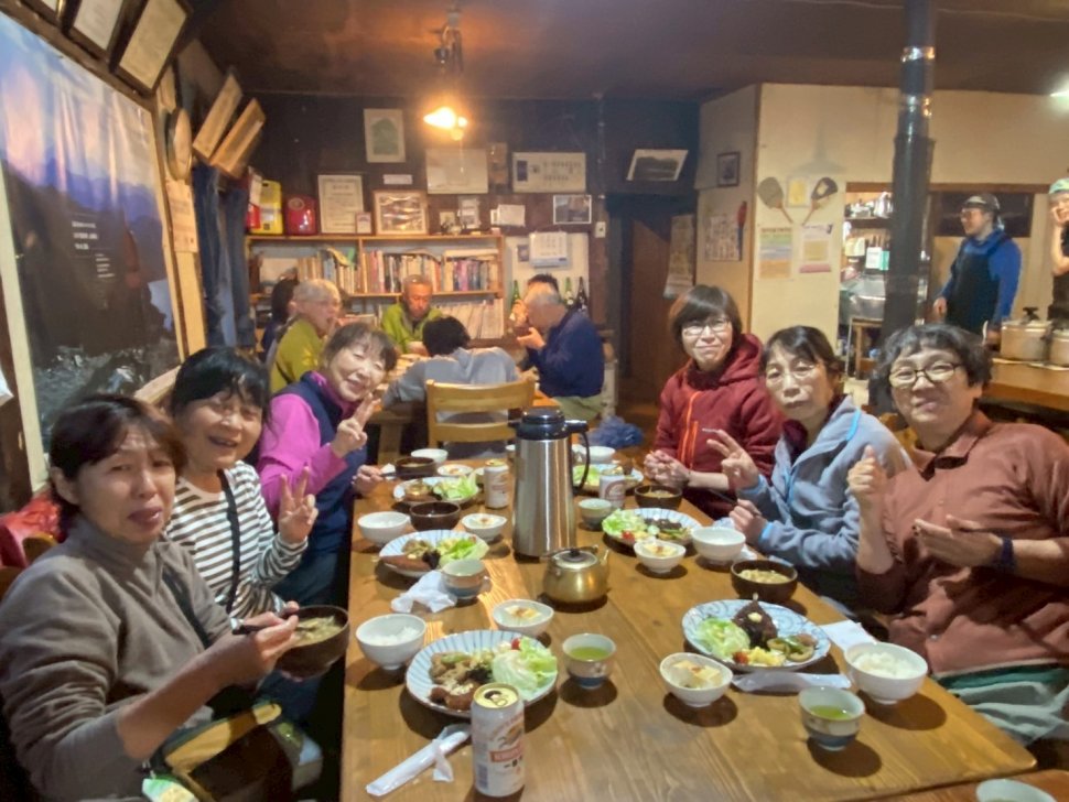 ③青年小屋の夕食