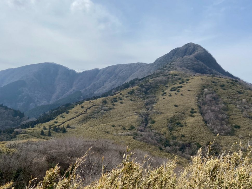 矢倉沢峠手前、金時山が近づいてきました